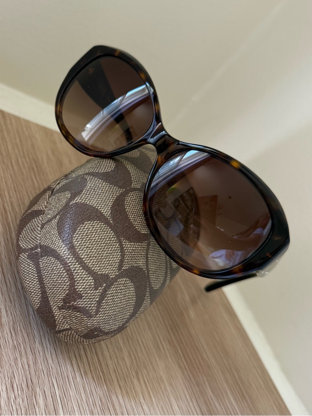 Coach Tortoise Shell Brown Gradient Lens Oversized Sunglasses